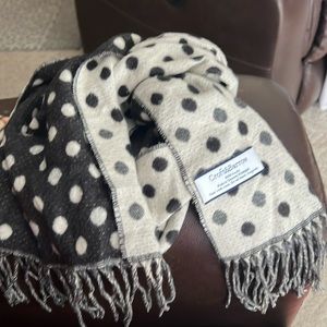 Reversible, black, and white polkadotted scarf